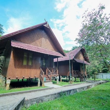 Oyo 3475 Villa Ex Mtq Pagaralam Exteriör bild