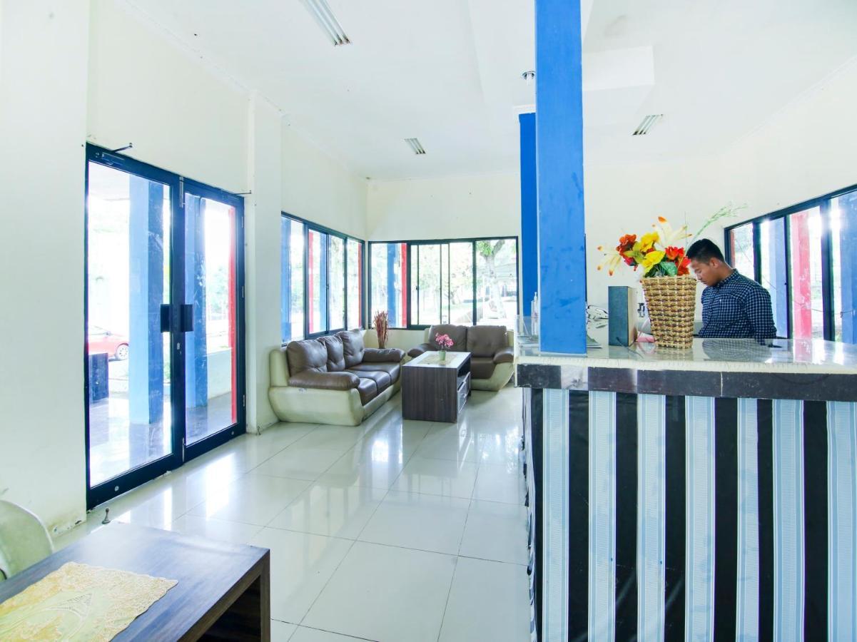 Oyo 3475 Villa Ex Mtq Pagaralam Exteriör bild